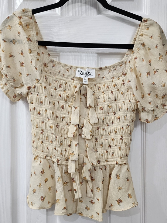 Trixxi Tops - Trixxi Cream Floral Smocked Peplum Tie-Front Top Size: Medium